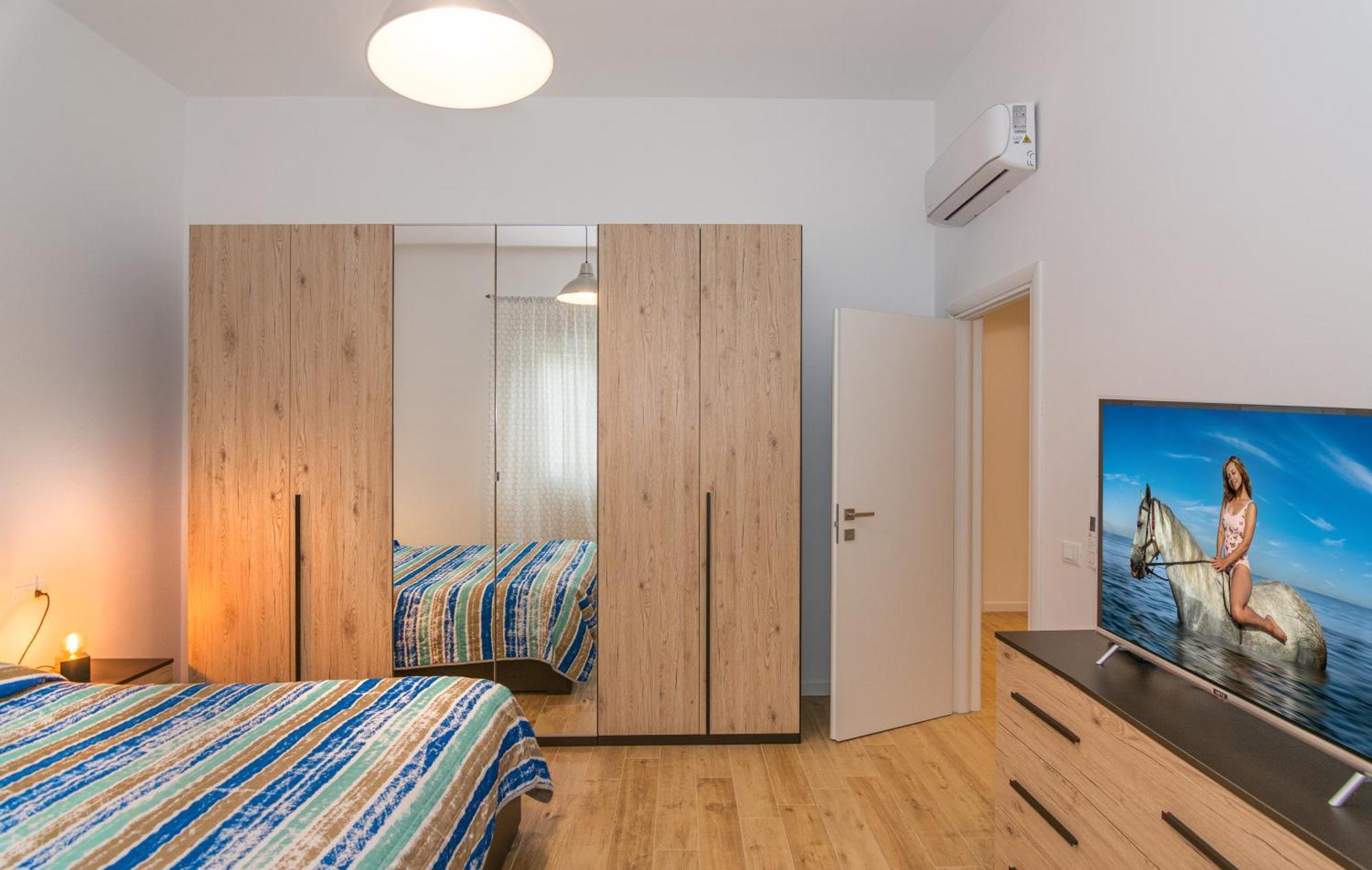 Casa Vacanze Da Antonio Ristrutturata Luglio 2023 Виареджо Екстериор снимка