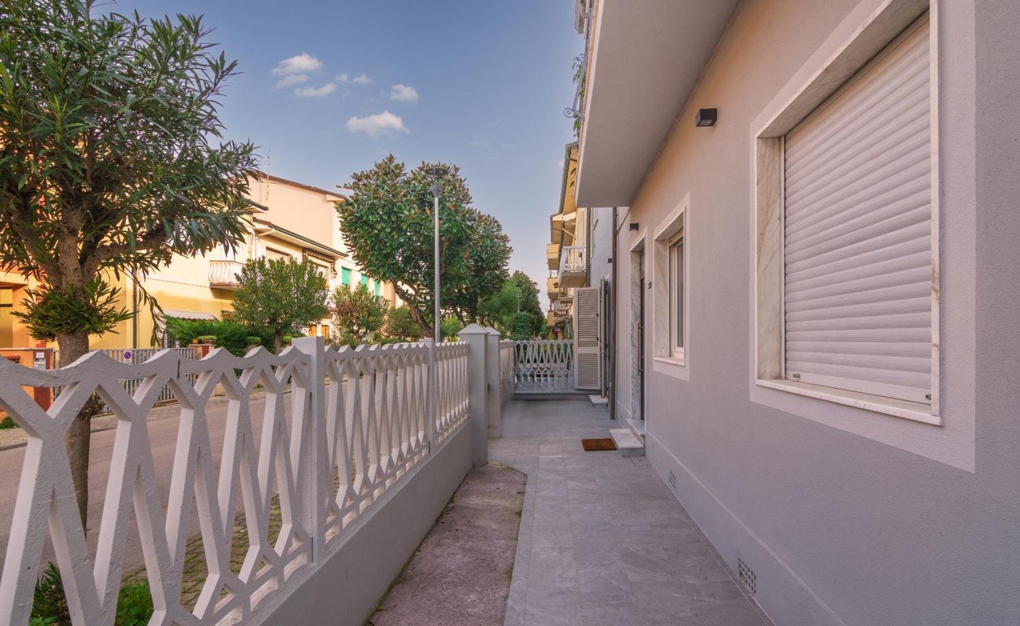 Casa Vacanze Da Antonio Ristrutturata Luglio 2023 Виареджо Екстериор снимка